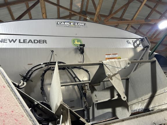 Image of John Deere 400R equipment image 4