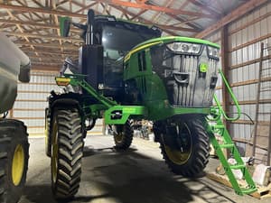 2025 John Deere 400R Image