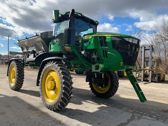 Image of John Deere 400R equipment image 1
