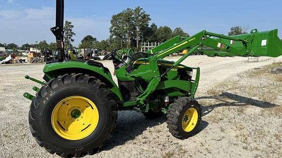 Image of John Deere 4044M equipment image 3