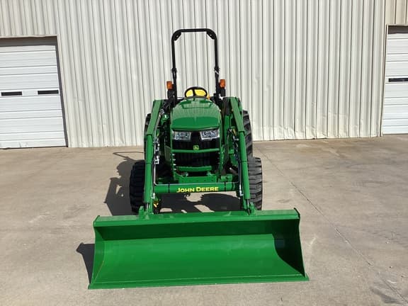 Image of John Deere 4044M equipment image 2