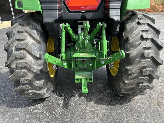 Image of John Deere 4044M equipment image 2