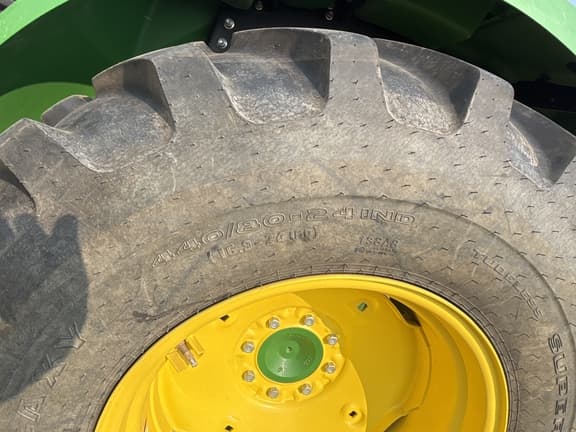 Image of John Deere 4044M equipment image 2