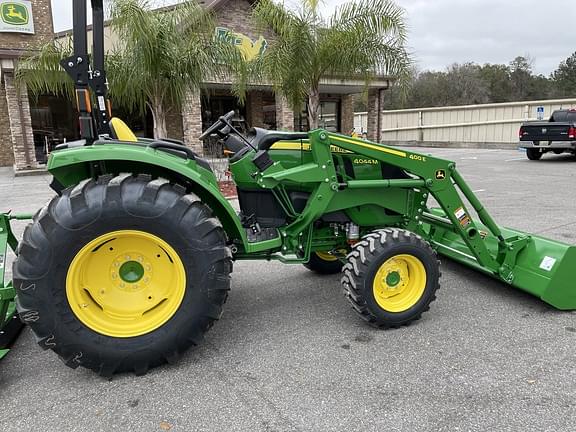 Image of John Deere 4044M equipment image 4