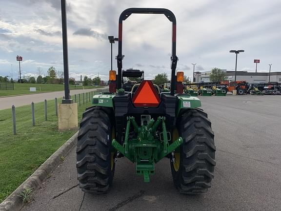 Image of John Deere 4044M equipment image 3