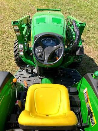 Image of John Deere 4044M equipment image 4