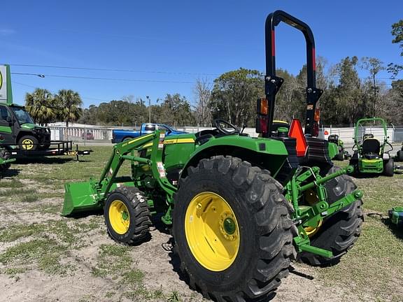 Image of John Deere 4044M equipment image 4