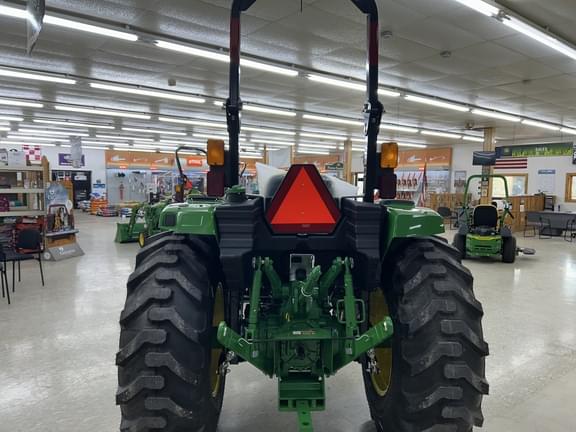 Image of John Deere 4044M equipment image 3
