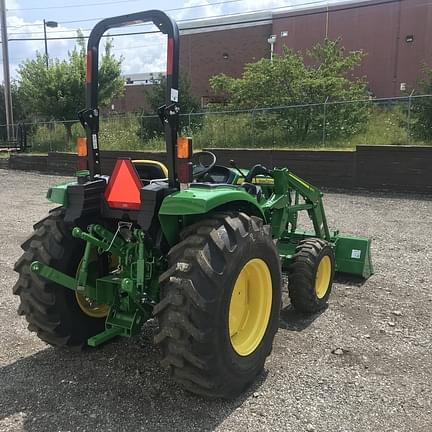 Image of John Deere 4044M equipment image 3