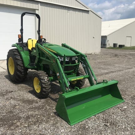 Main image John Deere 4044M