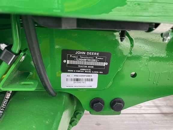 Image of John Deere 4044M equipment image 4