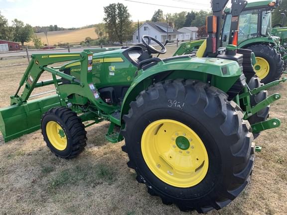 Image of John Deere 4044M equipment image 2