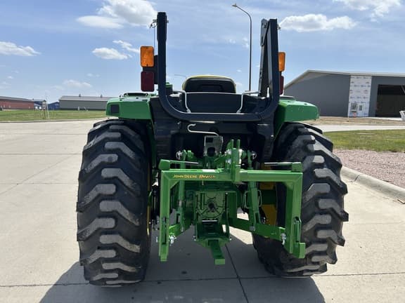 Image of John Deere 4044M equipment image 3