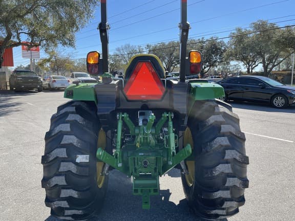 Image of John Deere 4044R equipment image 3