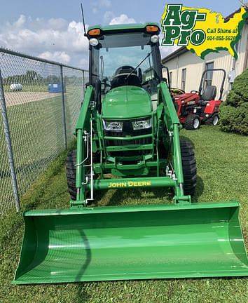 Image of John Deere 4044R equipment image 1