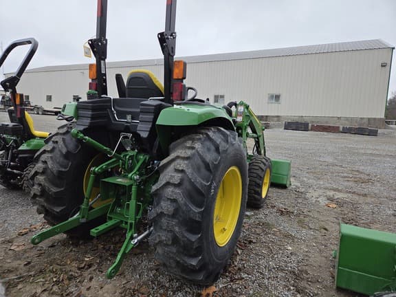 Image of John Deere 4044R equipment image 2