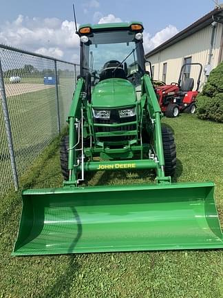 Image of John Deere 4044R equipment image 2