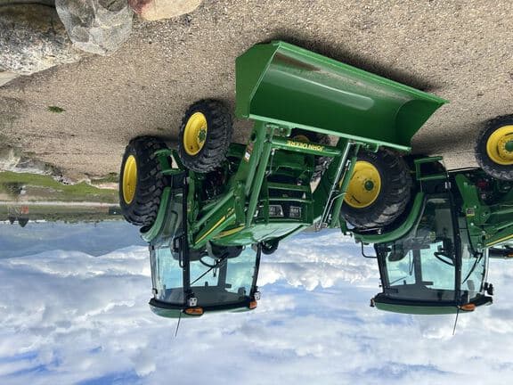 Image of John Deere 4044R equipment image 3