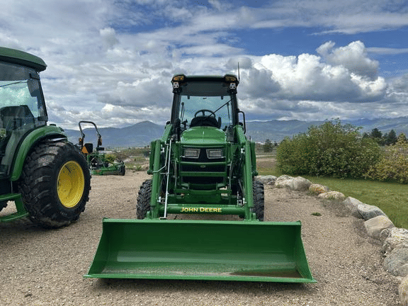 Image of John Deere 4044R equipment image 2