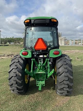 Image of John Deere 4044R equipment image 4