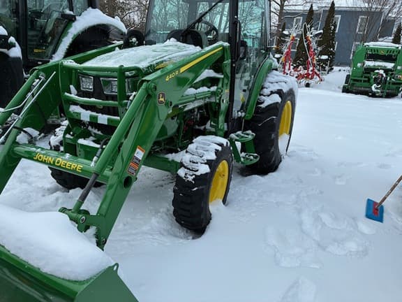 Image of John Deere 4044R equipment image 1