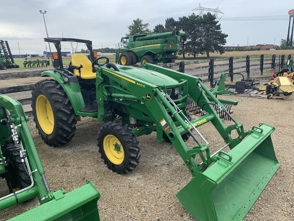 Image of John Deere 4044R equipment image 2