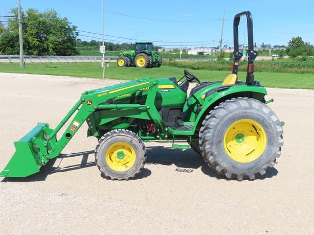 Image of John Deere 4052M equipment image 4