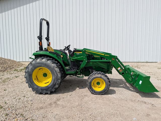 Image of John Deere 4052M equipment image 1