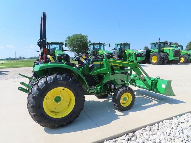 Image of John Deere 4052M equipment image 3