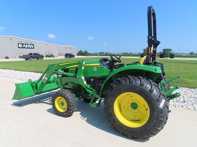 Image of John Deere 4052M equipment image 1