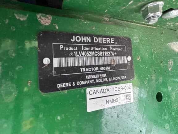 Image of John Deere 4052M equipment image 2