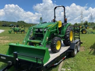 Main image John Deere 4052M