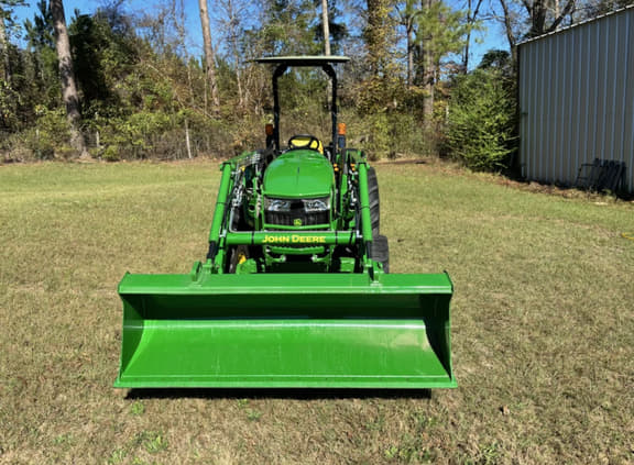 Image of John Deere 4052M equipment image 1