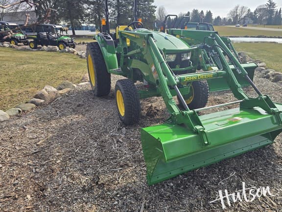 Image of John Deere 4052M equipment image 1