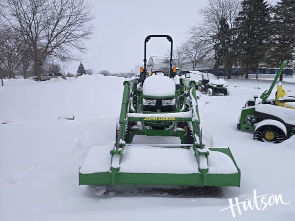 Image of John Deere 4052M equipment image 2