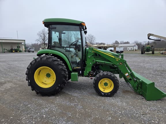 Image of John Deere 4052R equipment image 3