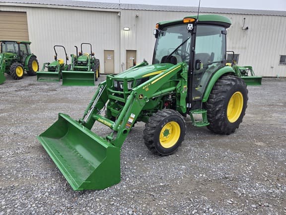 Image of John Deere 4052R equipment image 1