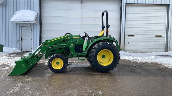 Image of John Deere 4052R Image 0