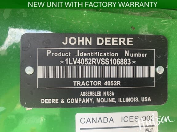 Image of John Deere 4052R equipment image 4