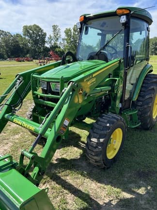 Image of John Deere 4052R equipment image 1