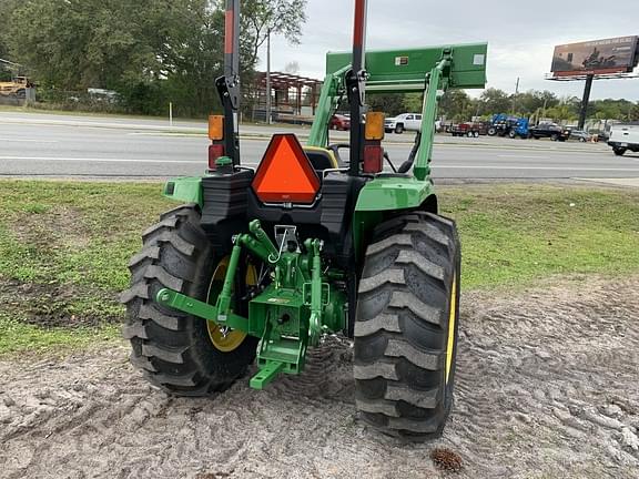 Image of John Deere 4066M equipment image 3