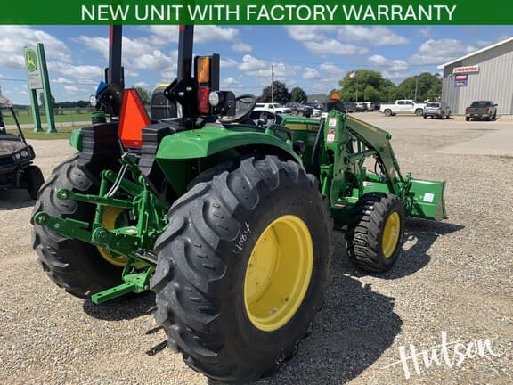 Image of John Deere 4066M equipment image 3