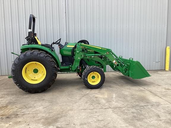 Image of John Deere 4066M equipment image 1