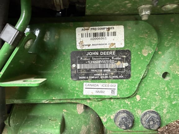 Image of John Deere 4066M equipment image 4