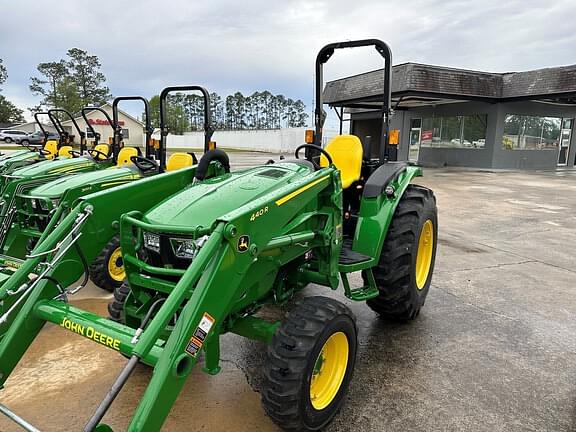 Image of John Deere 4066R equipment image 1