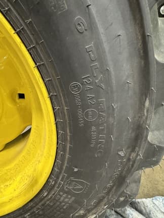 Image of John Deere 4066R equipment image 3