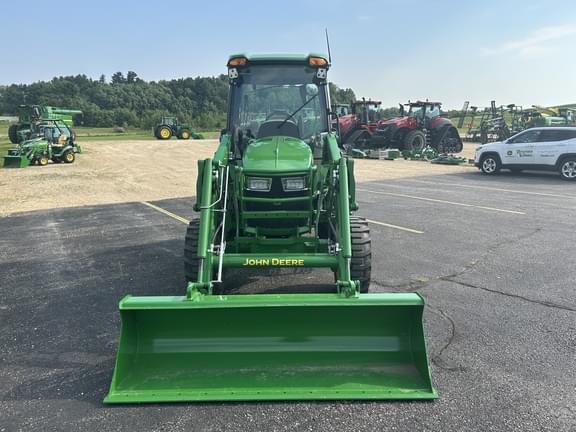 Image of John Deere 4066R equipment image 3