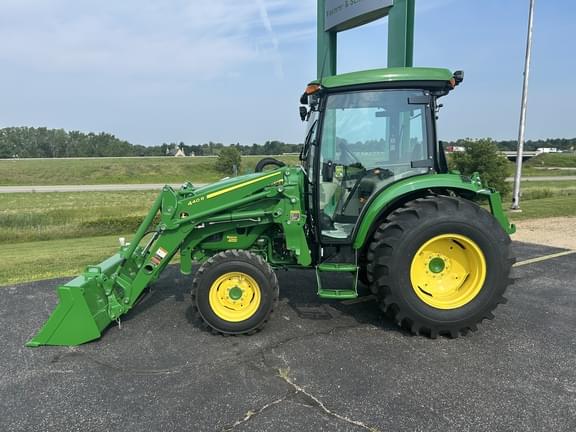 Image of John Deere 4066R equipment image 4
