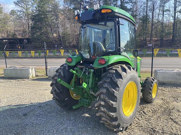 Image of John Deere 4066R equipment image 2