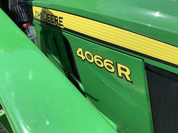 Image of John Deere 4066R equipment image 3